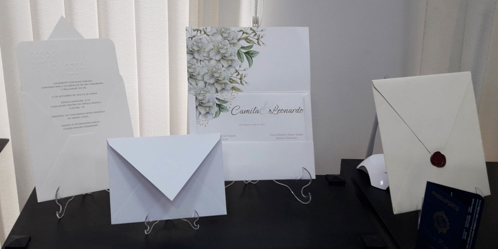 Show Room Convites de Casamento Gráfica LUX Relevo